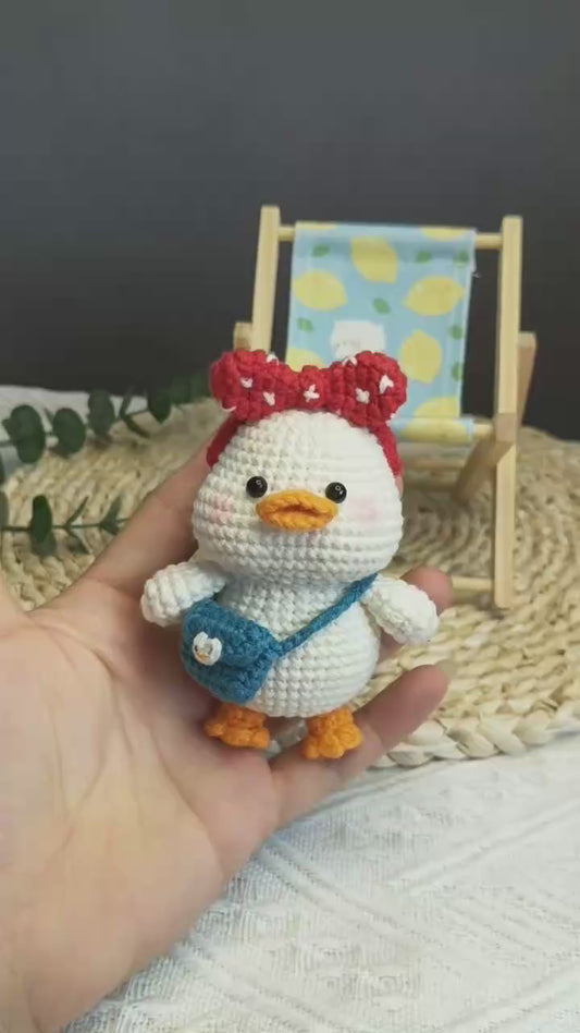 Art to Yarn - Red Bow Duck 🦆✨